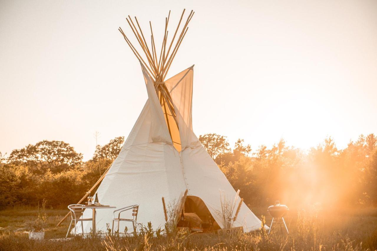 Oastbrook Glamping Hotel Bodiam Bagian luar foto